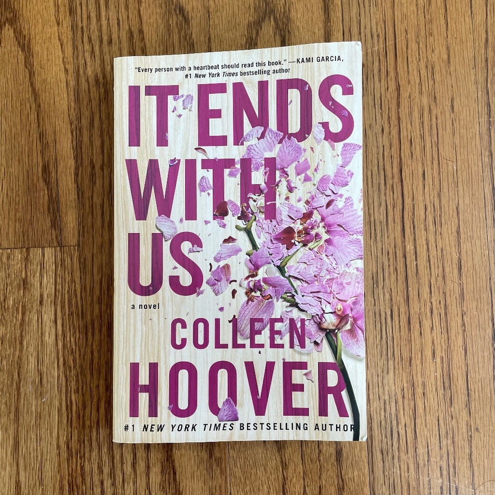 🔥 Sale 5 for $20 🔥 - It Ends With Us paperback book